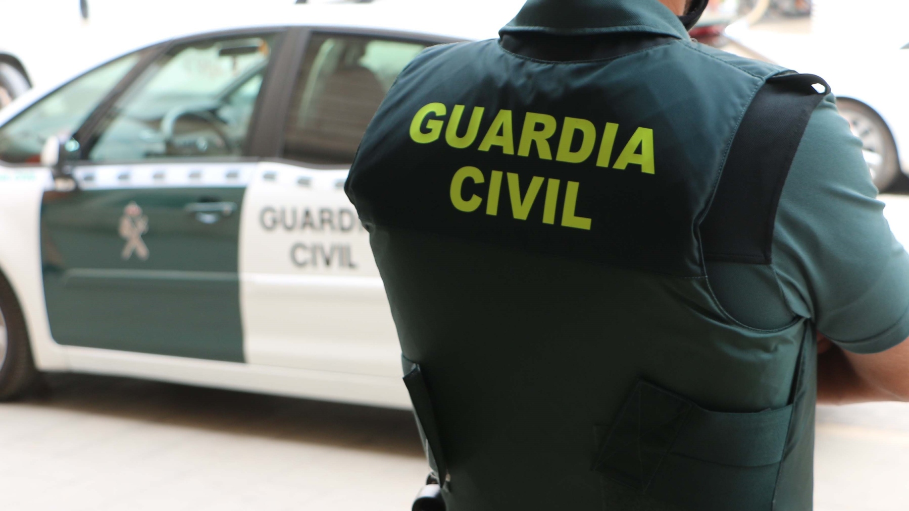 La Guardia Civil está llevando a cabo la identificación de la mujer fallecida.