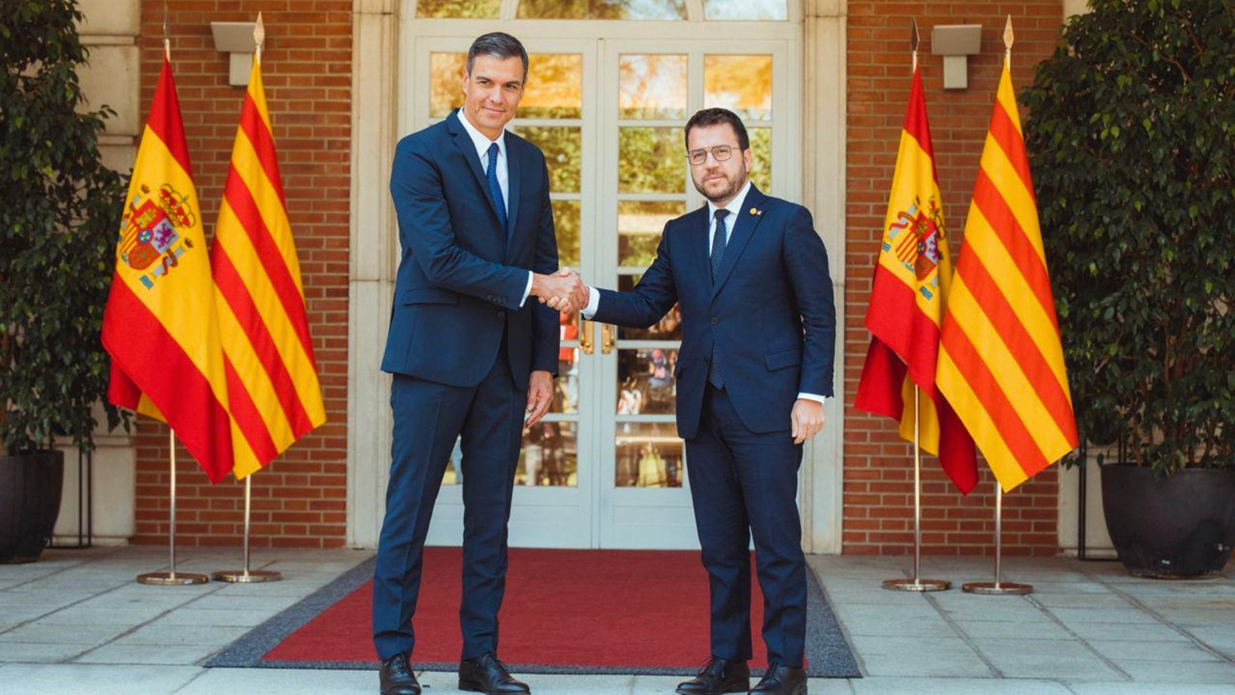 Pedro Sánchez y Pere Aragonés. (Foto: Arnau Carbonell)
