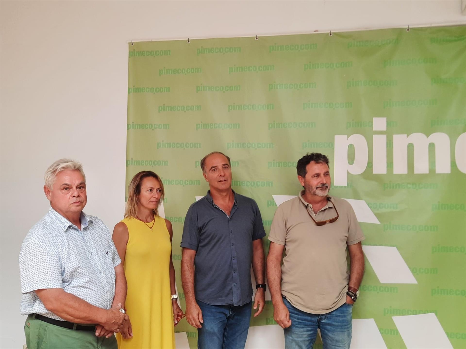 El presidente de Pimeco, Toni Fuster, junto con otros miembros de la junta directiva. (Foto: Europa Press)