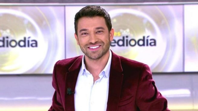 Todo lo que sabemos de Marc Calderó, el sustituto de Sonsoles Ónega en 'Ya es mediodía'