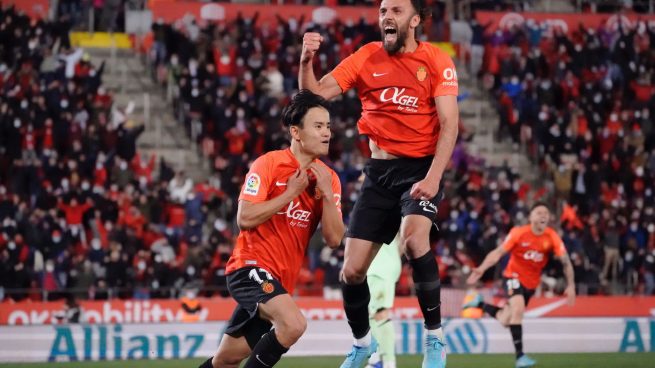 Muriqi celebra un gol