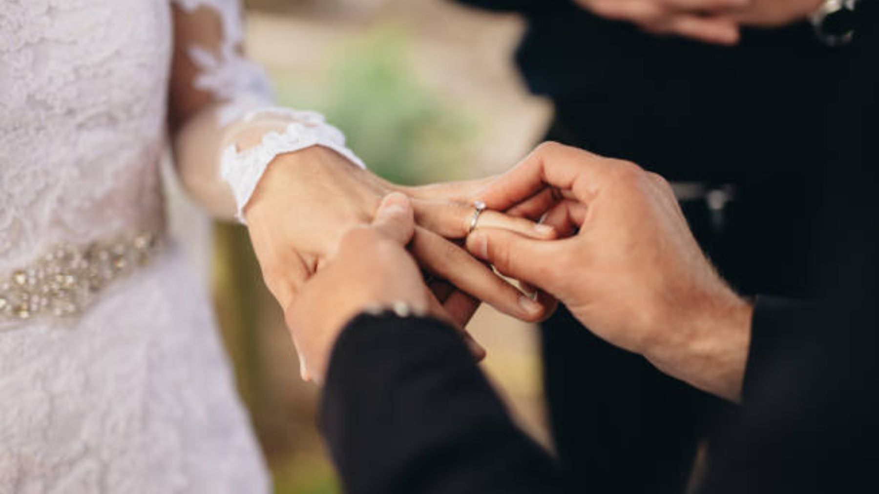 Anillos de Compromiso y Alianzas de Matrimonio