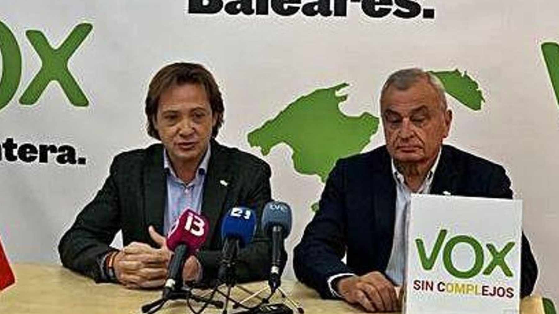 El presidente de Vox en Baleares, Jorge Campos y el líder y concejal de este partido en el Ayuntamiento de Palma, Fulgencio Coll.
