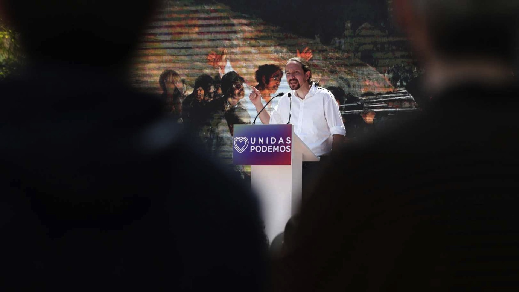 Pablo Iglesias en uno de sus últimos mítines al frente de Podemos.