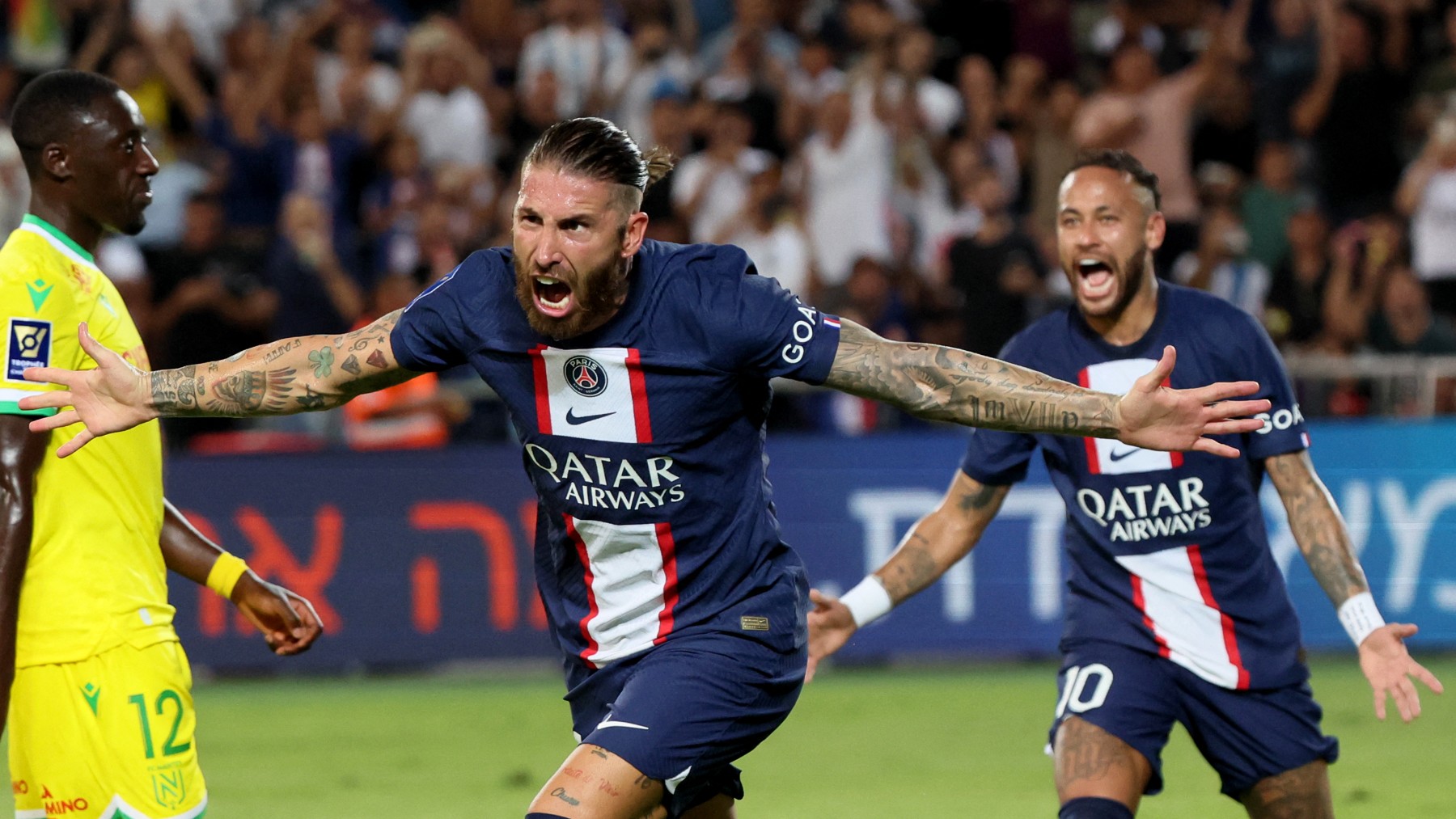 Sergio Ramos celebra el gol marcado en la Supercopa de Francia. (AFP)