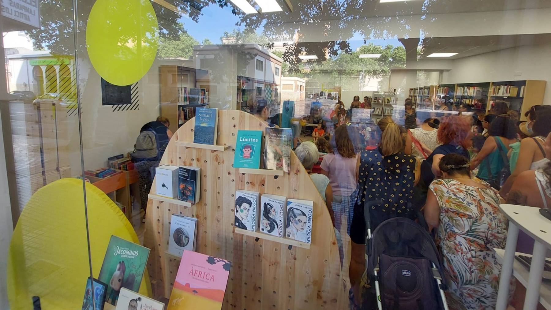 Acto de inauguración de la biblioteca del barrio de Pere Garau.