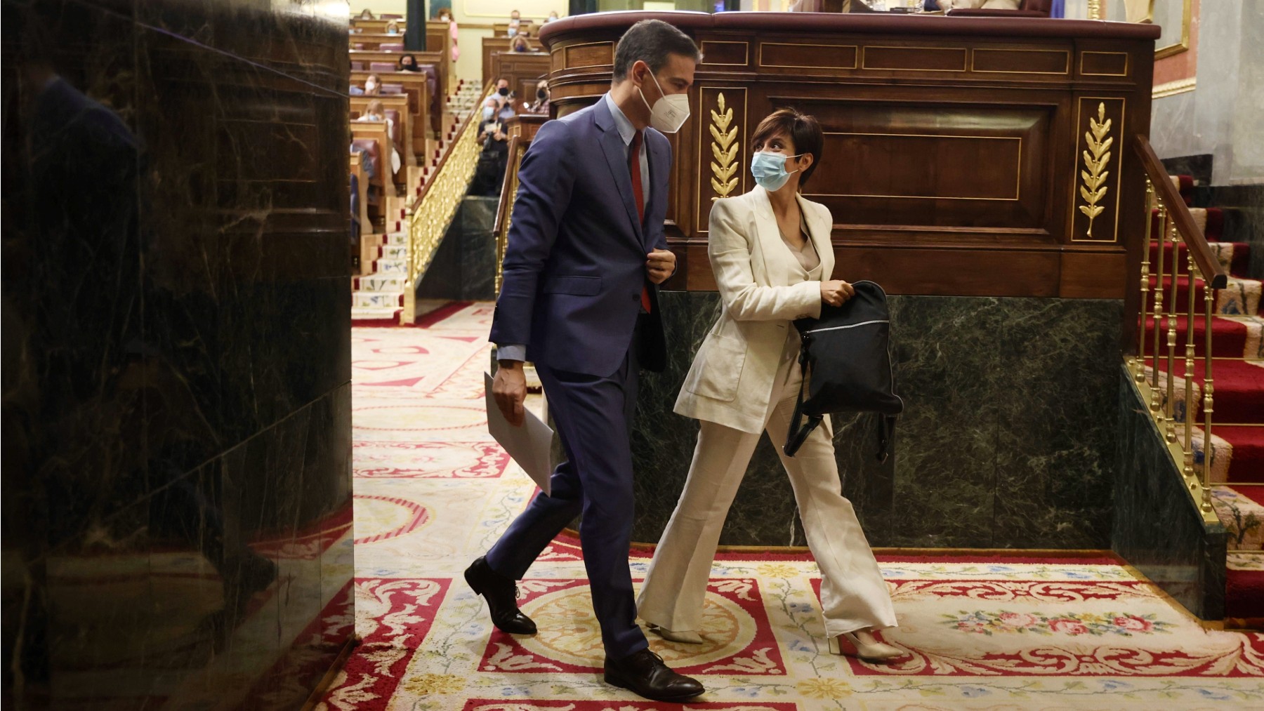 Pedro Sánchez e Isabel Rodríguez. (Foto: EP)