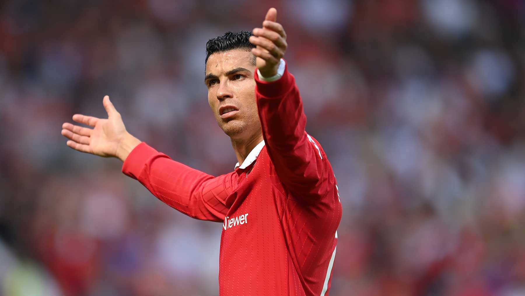 Cristiano Ronaldo reacciona durante el primer encuentro del Manchester United en la Premier League (Getty)