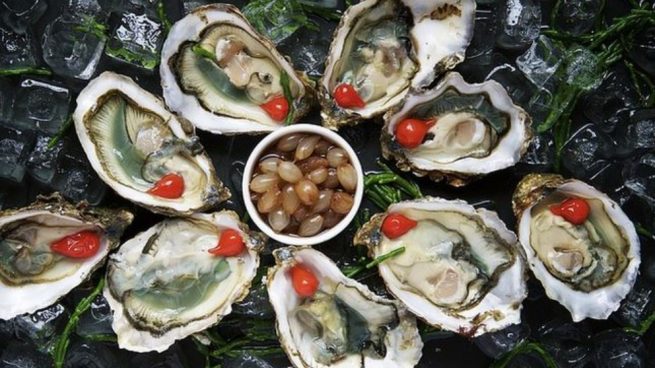 Los mejores trucos para comer las ostras