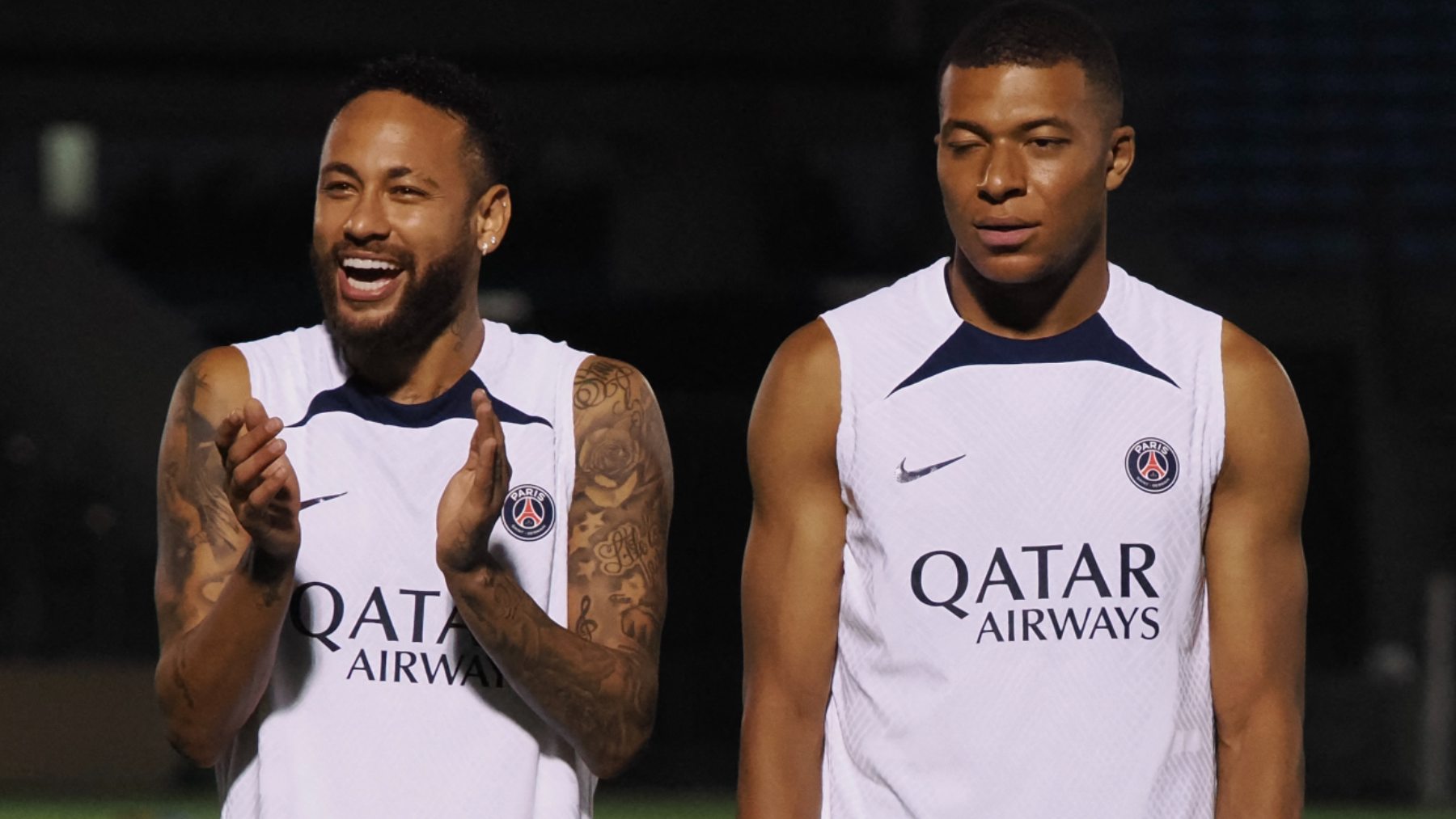 Neymar y Mbappé, en un entrenamiento con el PSG. (AFP)