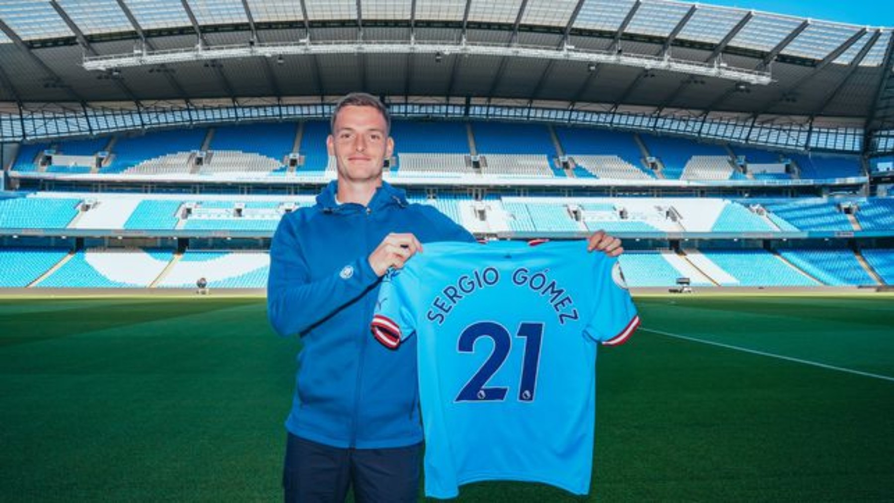 Sergio Gómez, nuevo jugador del Manchester City.