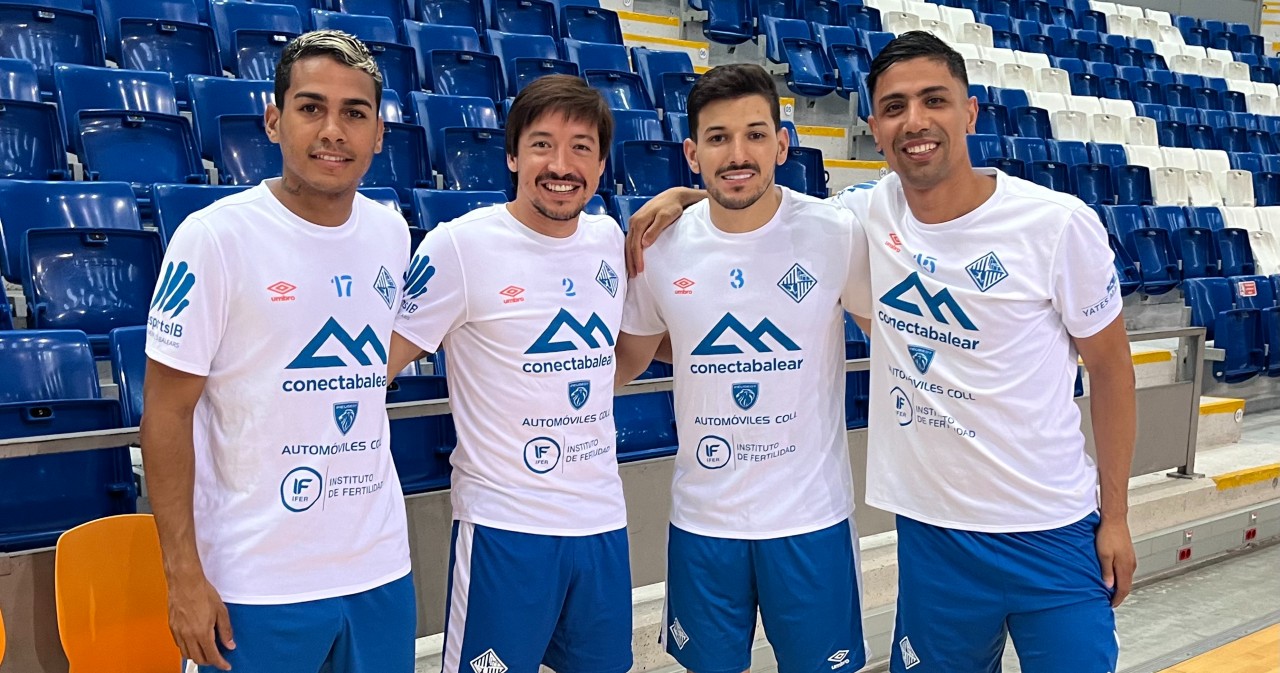 Los jugadores, en el entrenamiento de hoy