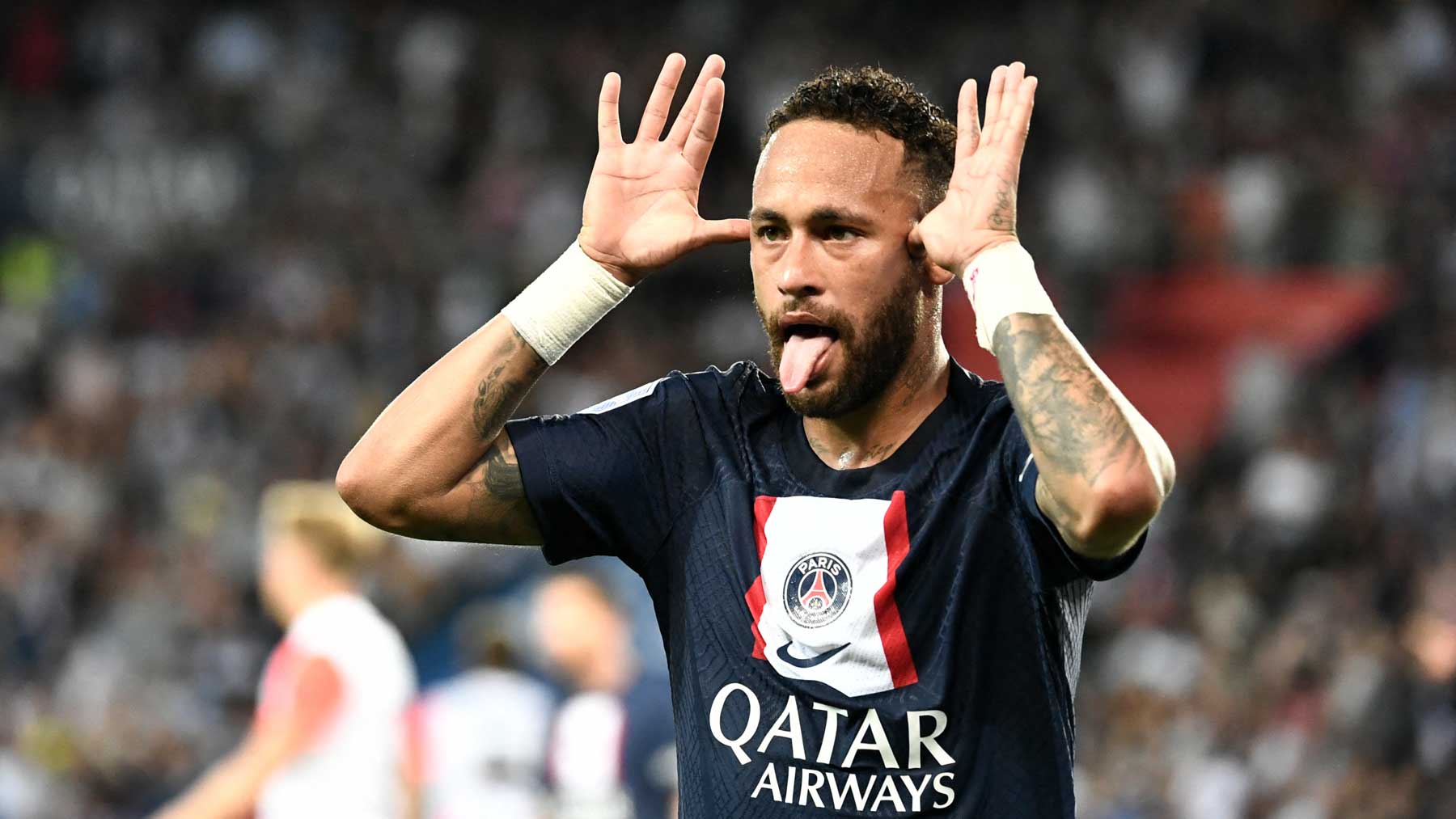 Neymar celebra uno de sus goles esta temporada con el PSG (AFP)