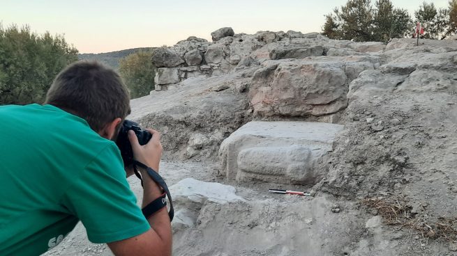 Descubren la escultura de un falo de medio metro en un yacimiento romano de Córdoba