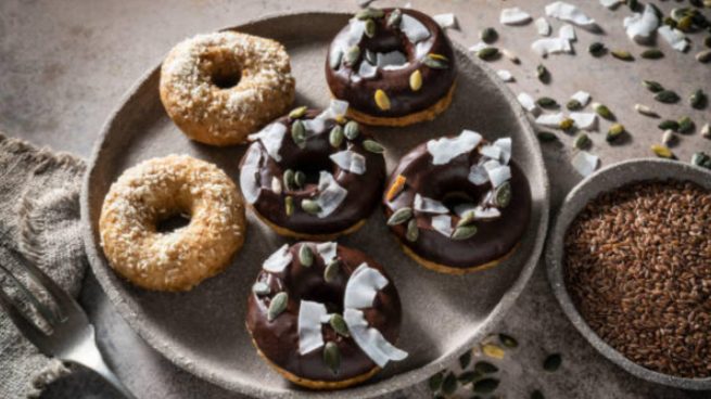 Donuts de plátano y chocolate: receta saludable y muy fácil