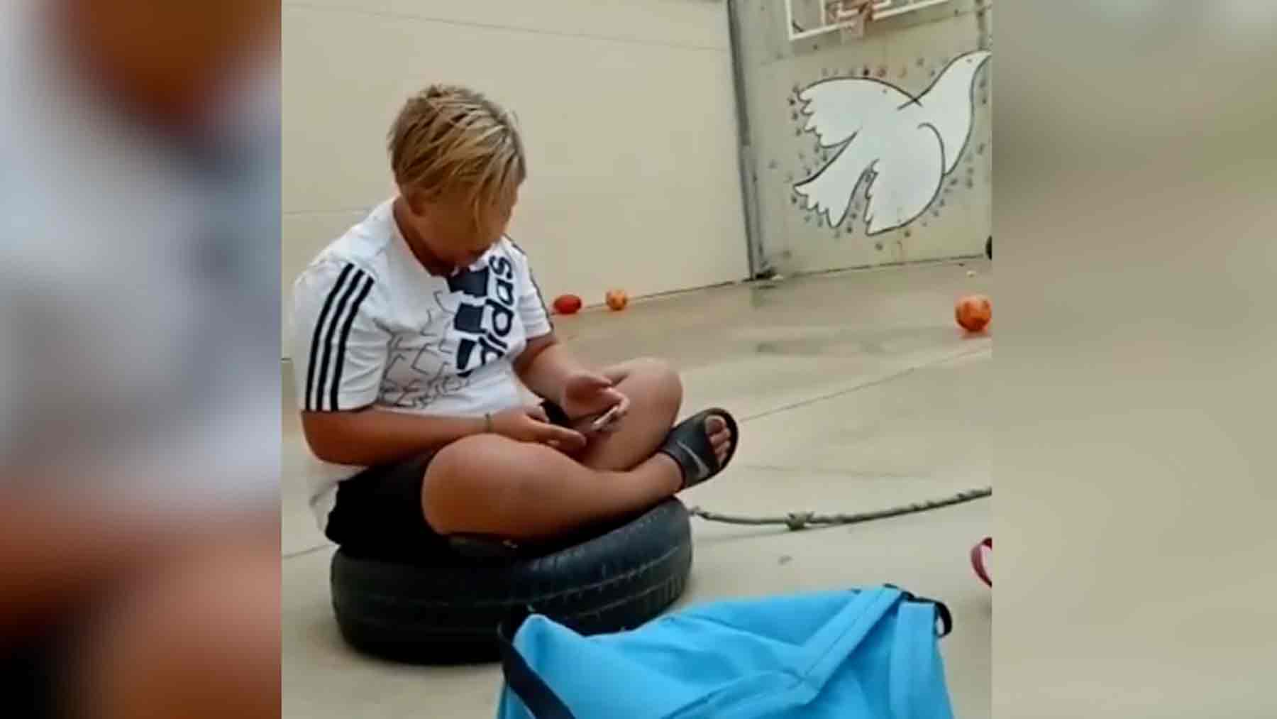 Un joven de Mallorca difunde un vídeo en el que unos menores insultan a su hermano llamándole «gordo».