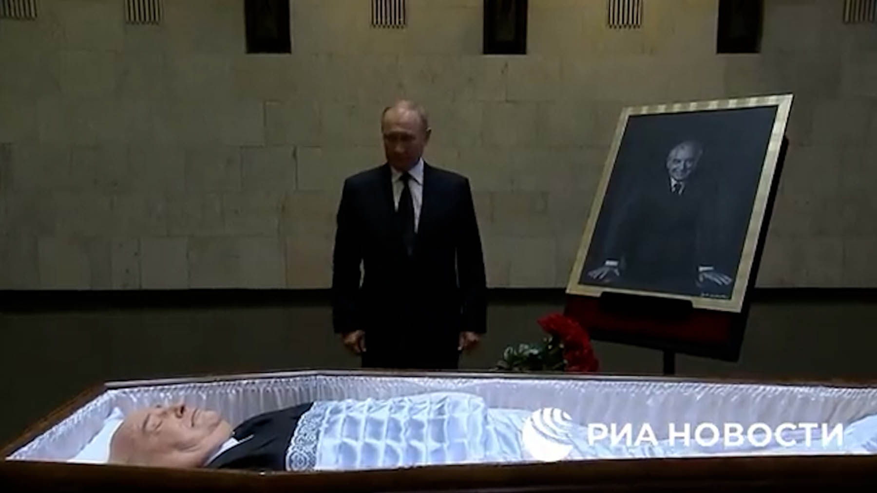Putin visita la capilla ardiente de Gorbachov