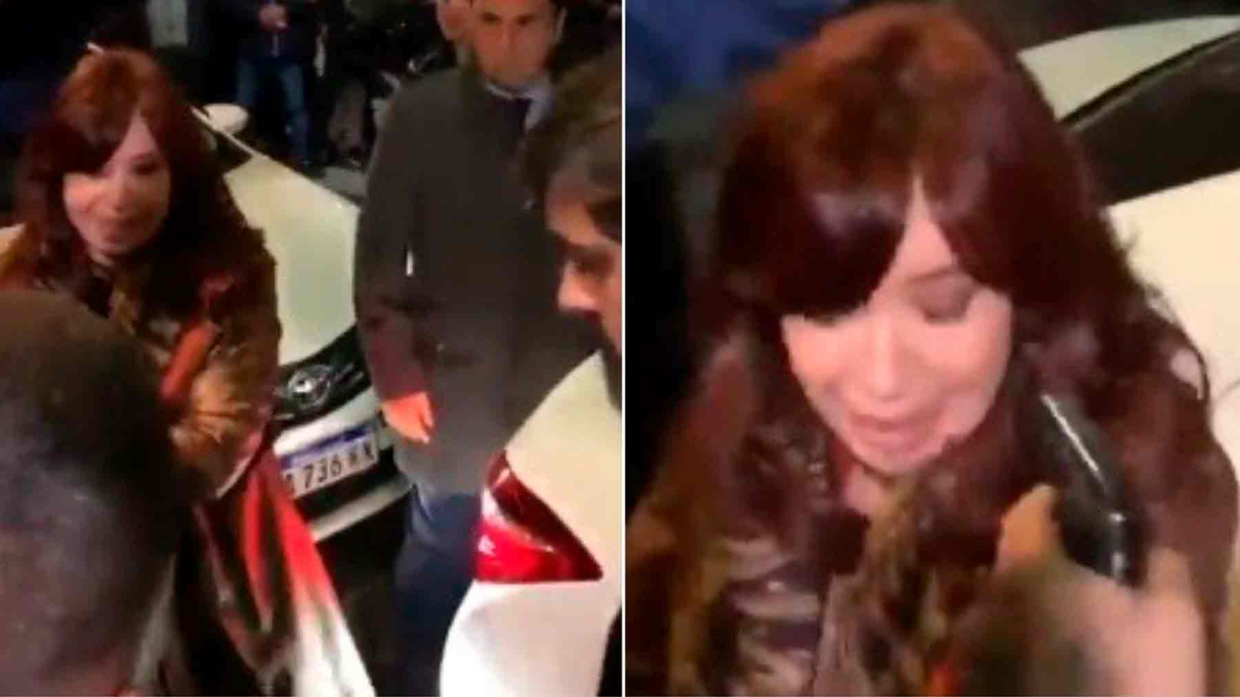 Momento en el que apuntan con una pistola al rostro de Cristina Fernández de Kirchner.