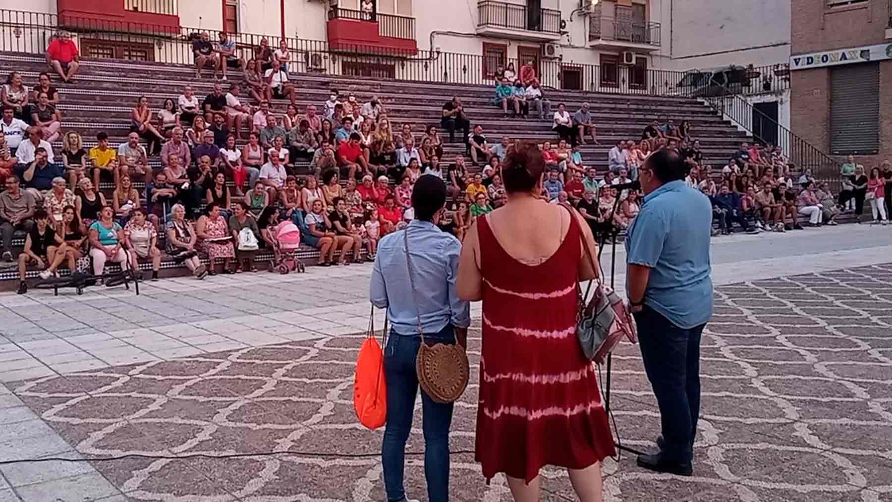 San Juan se levanta contra el «cortijo» montado por su alcalde socialista: «Le votan los que chupan de él».