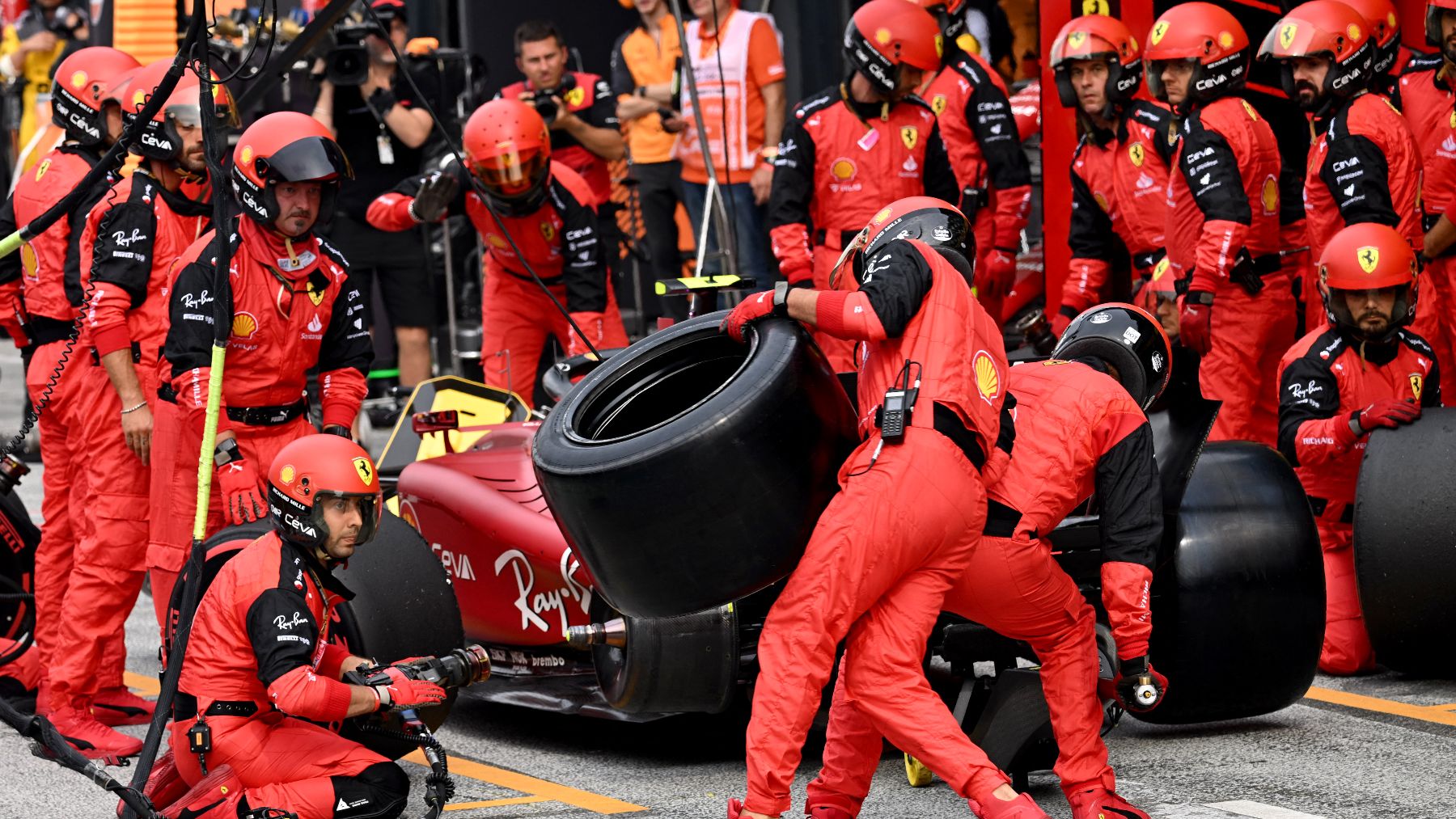 Ferrari arruina la carrera de Carlos Sainz