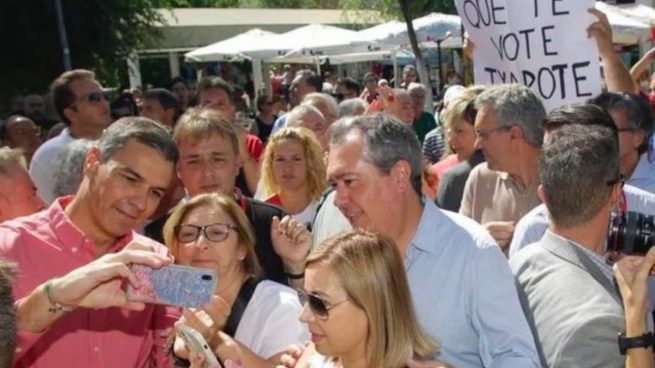Negacionismo socialista ante las protestas contra Sánchez en Sevilla: «Eran 15 ultraderechistas de Vox»