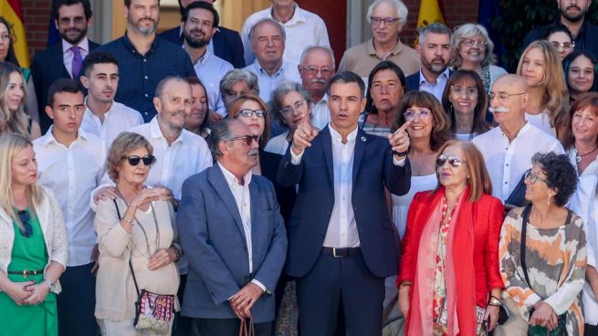 Moncloa ocultó a los 50 españoles seleccionados que sólo 5 preguntarían a Sánchez: «Nos han utilizado»