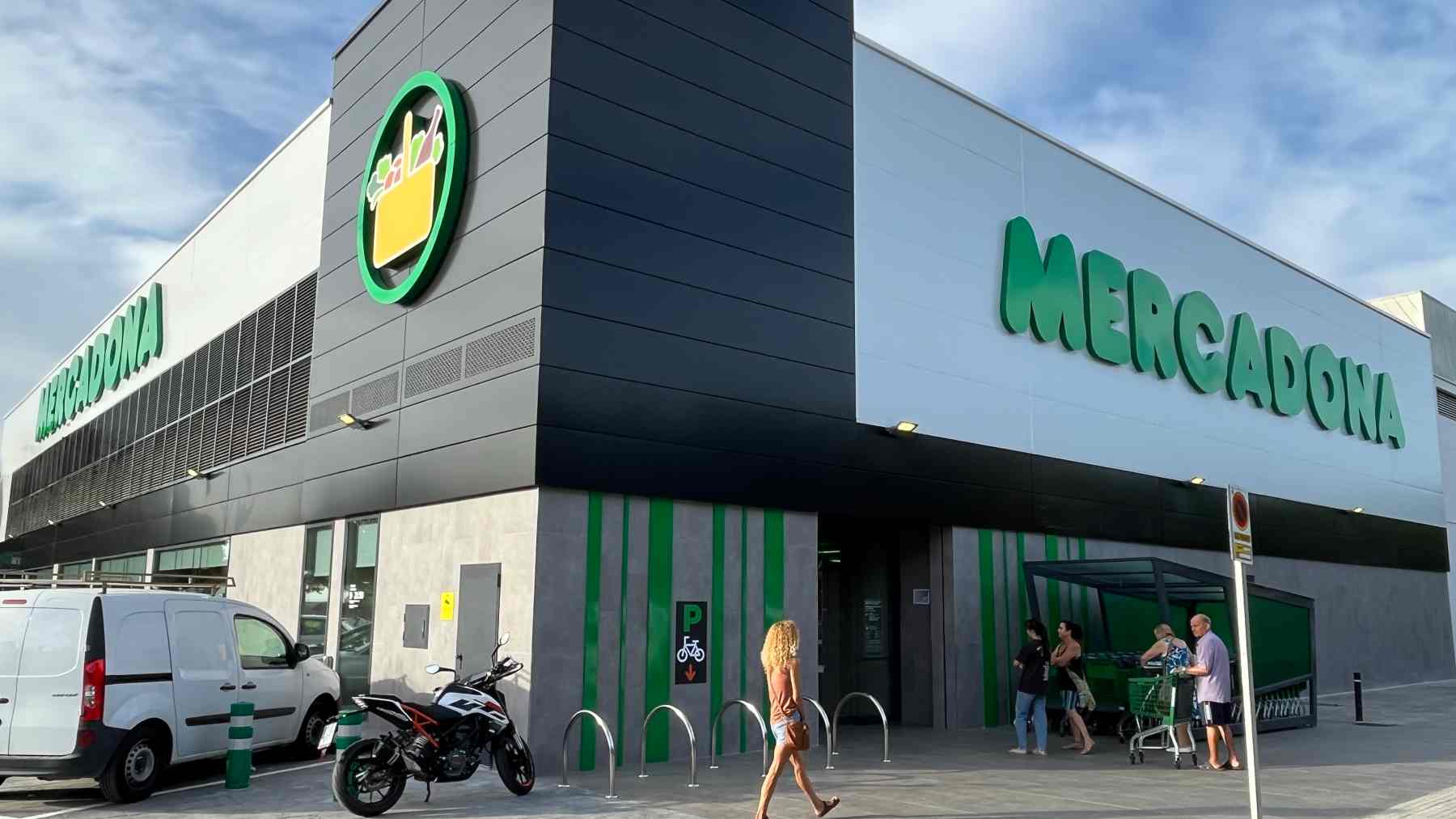 Mercadona abre su nuevo modelo de tienda eficiente en Es Rafal tras una inversión de 2,3 millones.