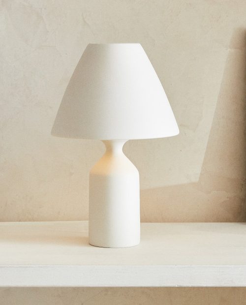 Zara Home tiene la lámpara ideal para tener en tu salón este invierno