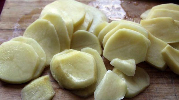 Patatas en lonchas