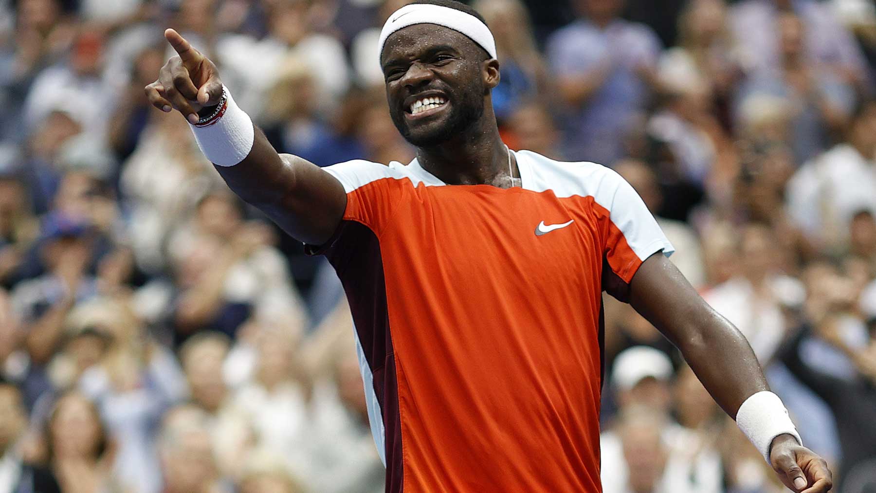 Tiafoe celebra su pase a la semifinal del US Open (Getty)