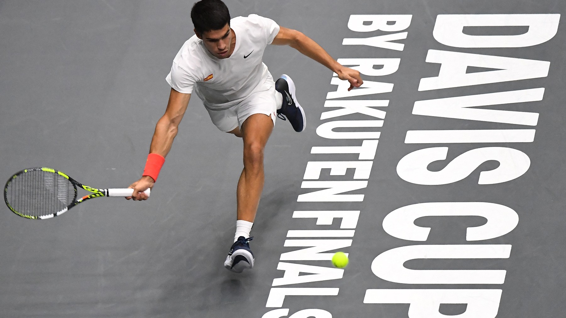 Carlos Alcaraz – Aliassime, en directo | Partido de tenis de la Copa Davis hoy en vivo online. (AFP)