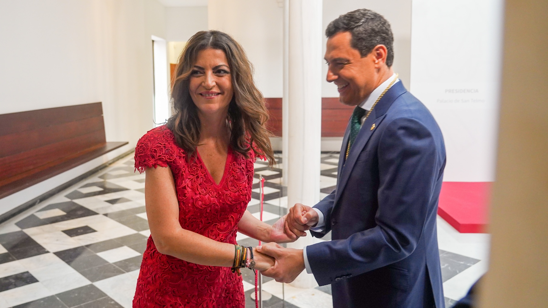 Macarena Olona felicita a Moreno tras la toma de posesión como presidente de la Junta de Andalucía (EUROPA PRESS).