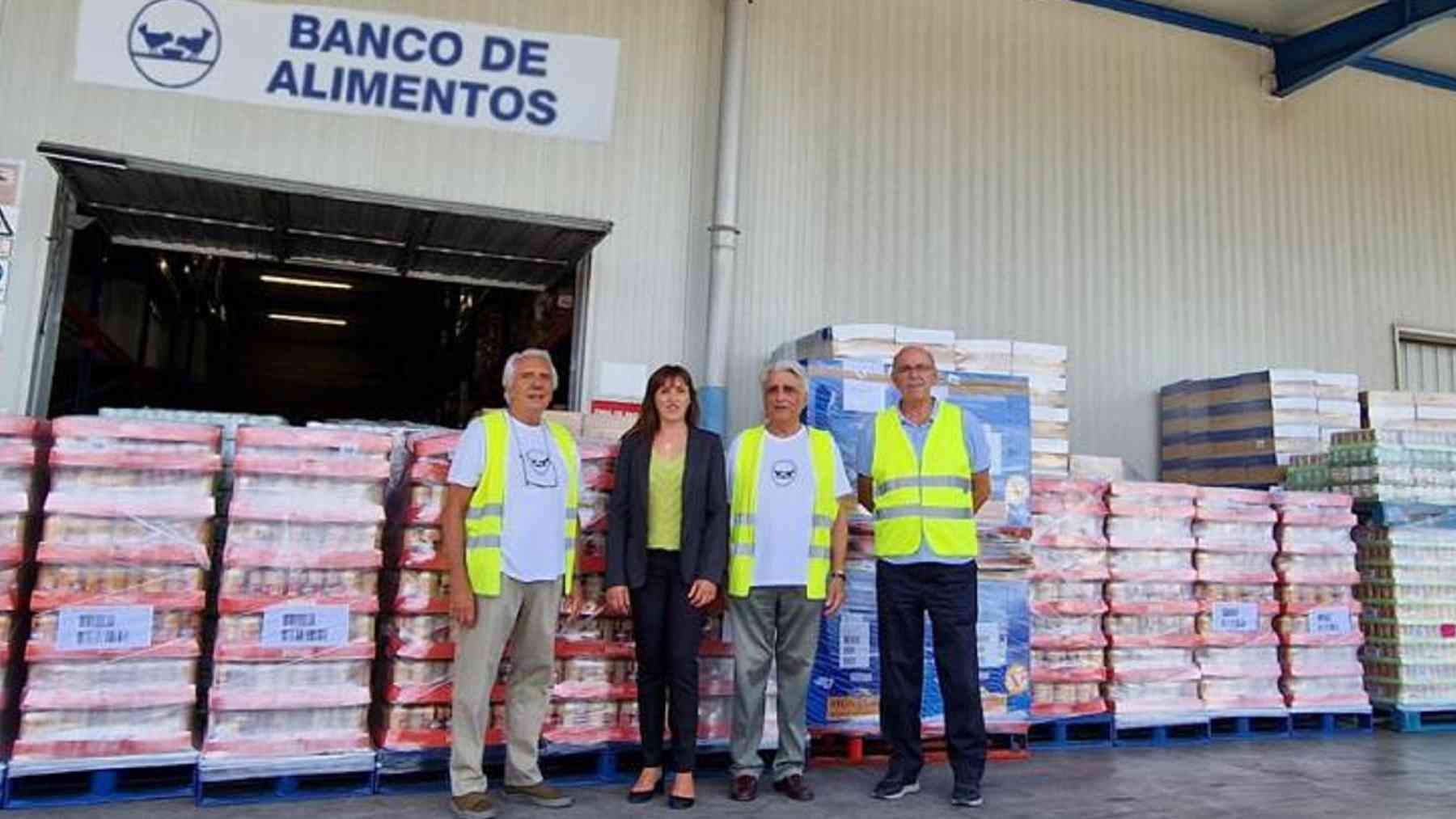 Mercadona dona 20 toneladas de productos a la Fundación Banco de Alimentos de Mallorca.