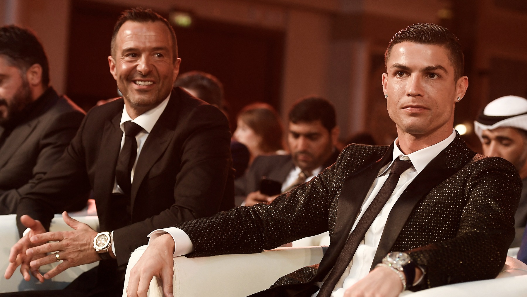 Jorge Mendes y Cristiano Ronaldo. (AFP)
