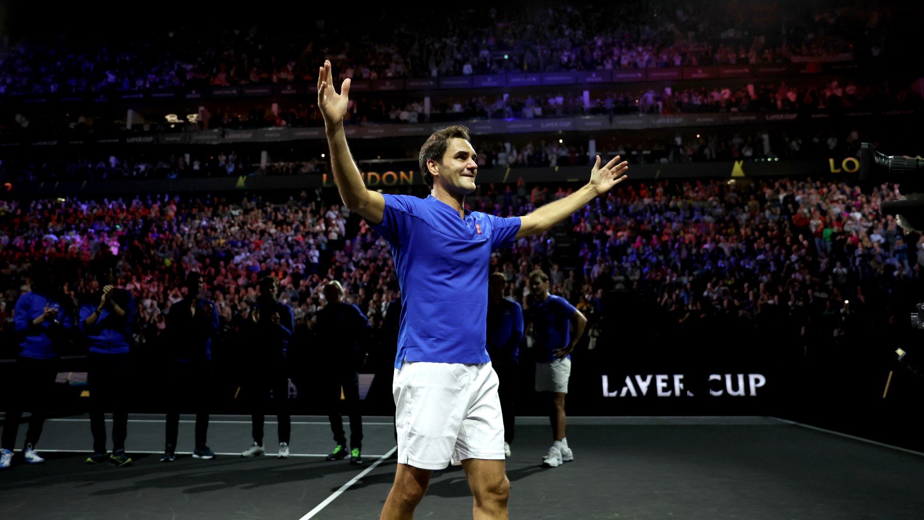 Federer, tras su último partido como profesional. (Getty)