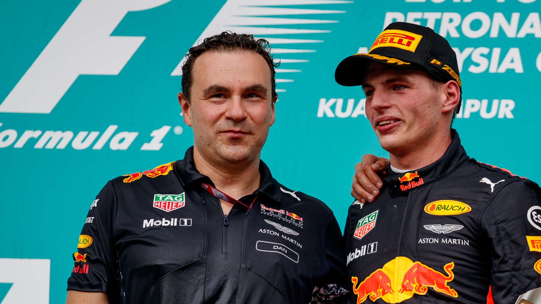 Dan Fallows y Max Verstappen celebran una victoria de Red Bull. (Getty)