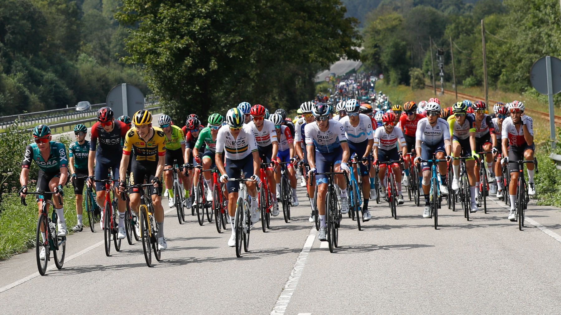 Imagen de una etapa de La Vuelta Ciclista a España 2022. (EFE)