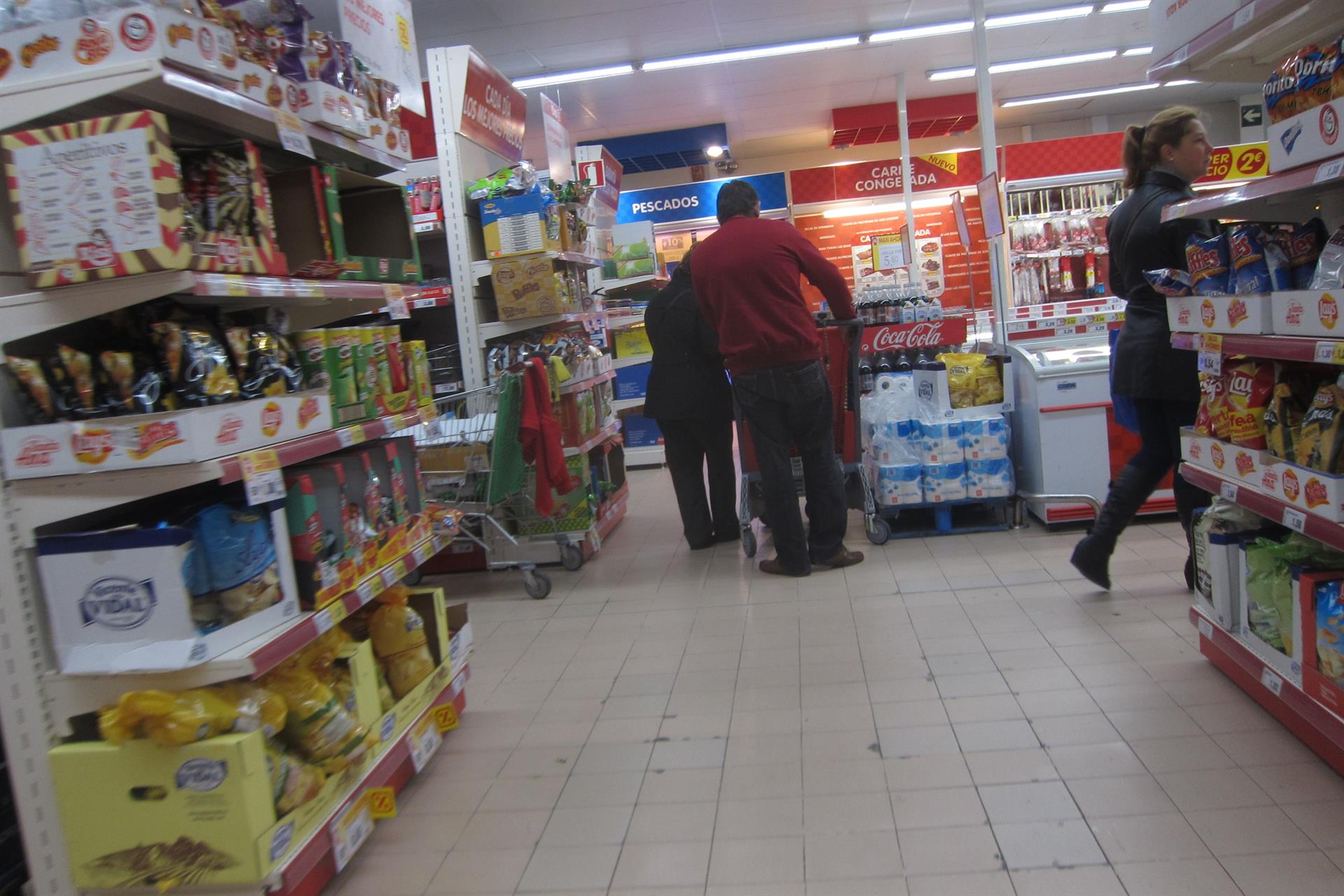 Clientes en un supermercado.