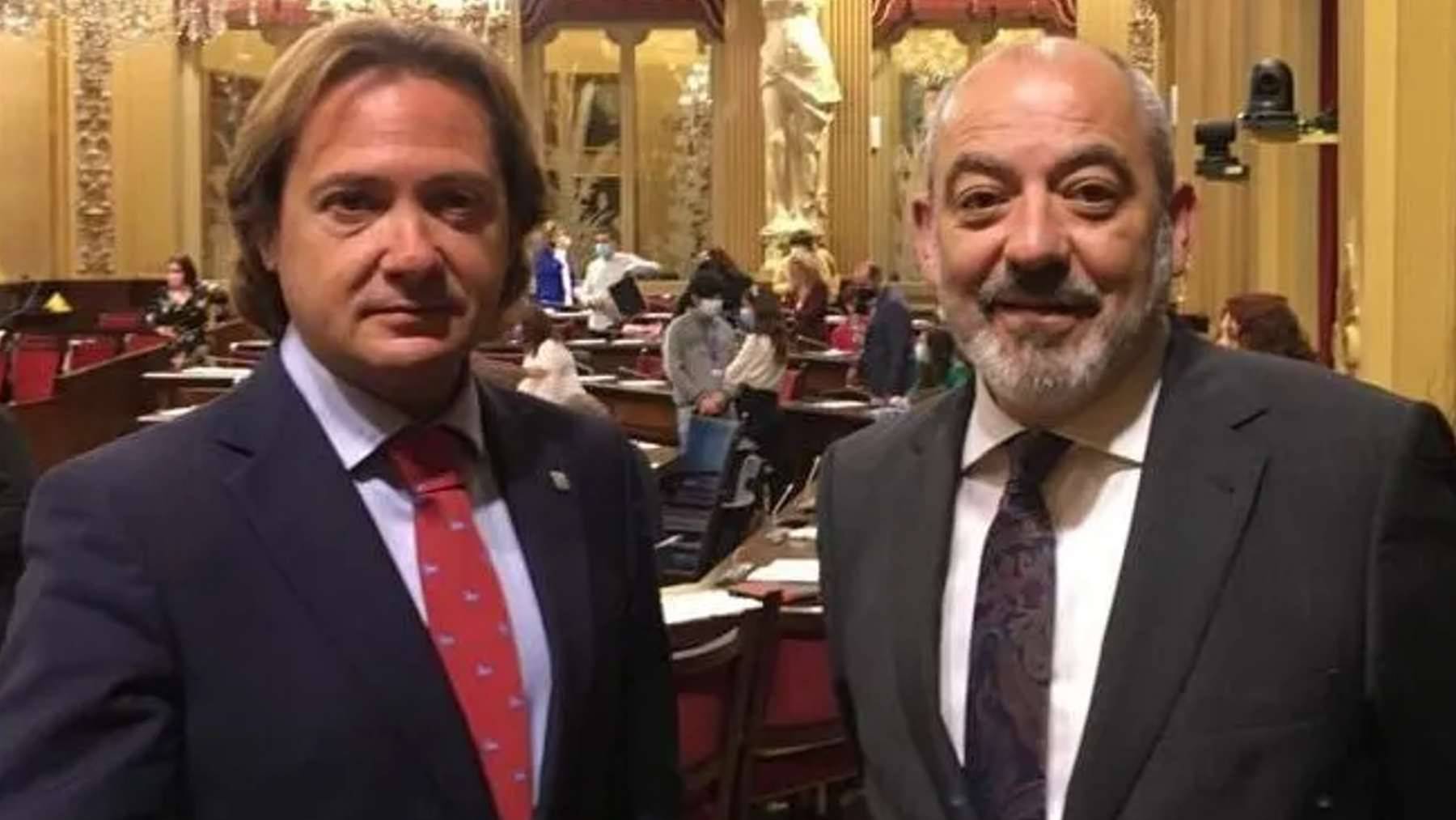 Jorge Campos y Sergio Rodríguez en el Parlament.