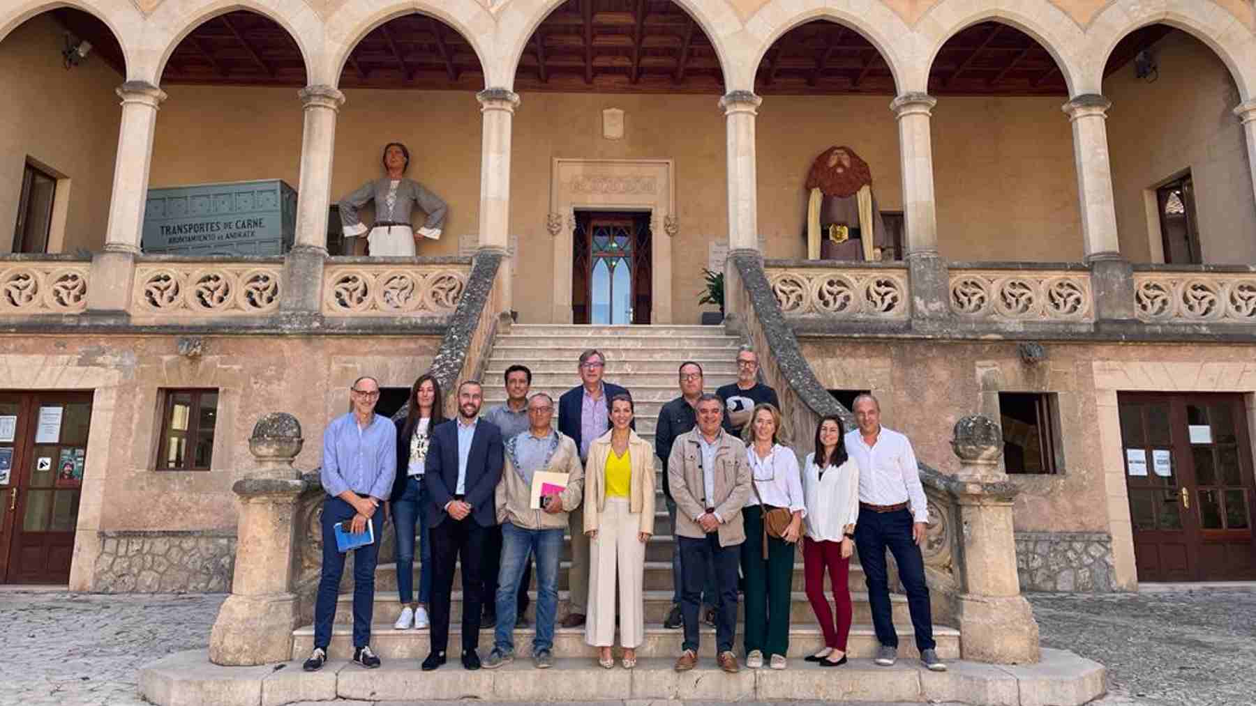 El Ayuntamiento de Andratx ha reunido a la Mesa de Trabajo de Urbanismo. AYTO. ANDRATX