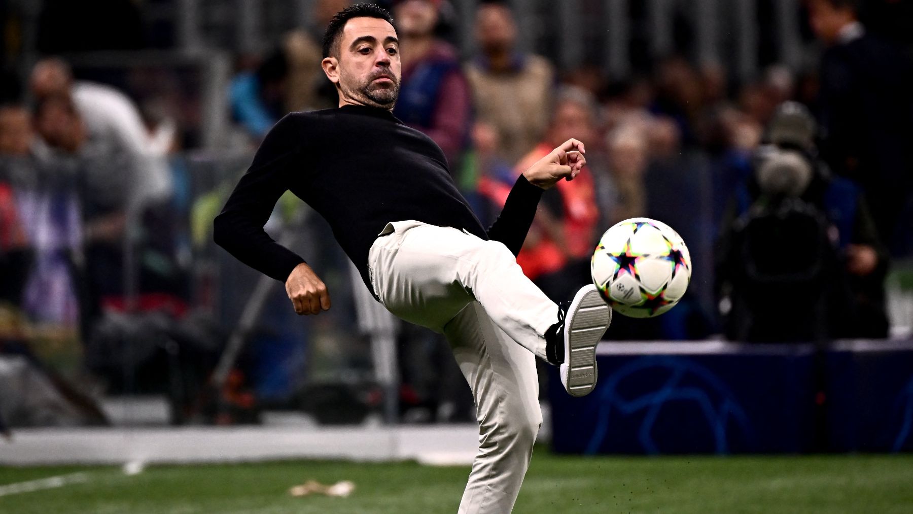 Xavi en un partido. (AFP)