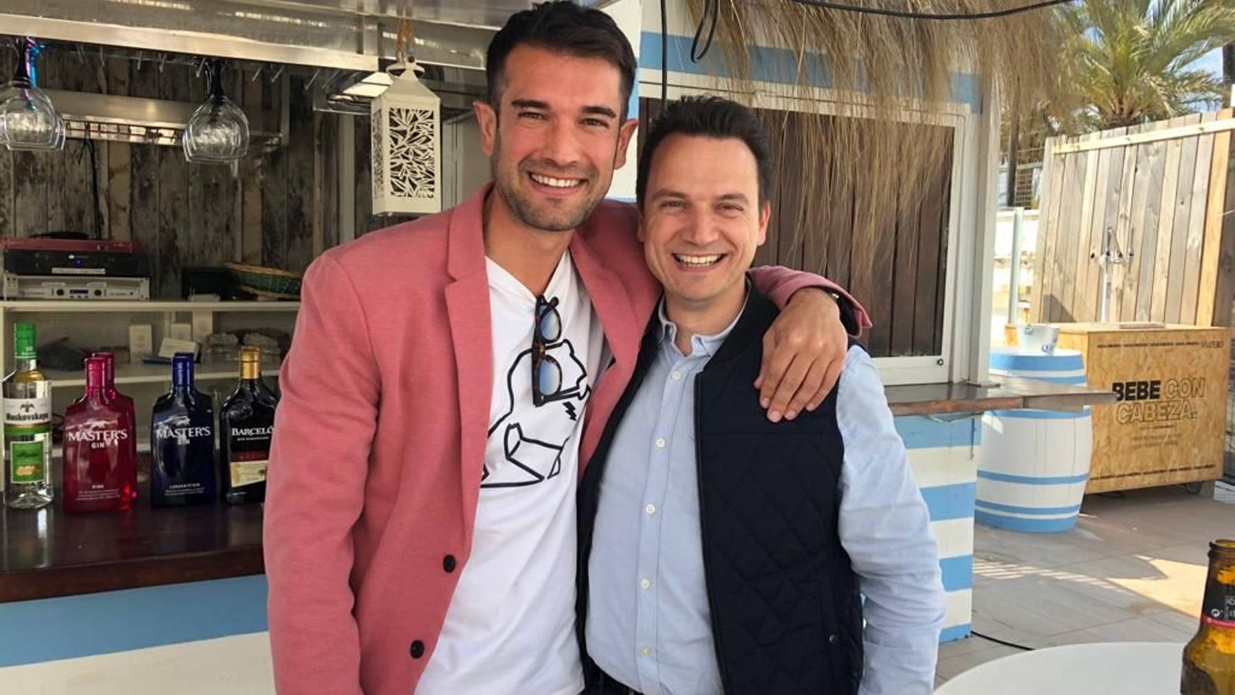 El alcalde de Llucmajor, Enric Jareño, junto al nuevo concejal del PP, Ginés Sáez.