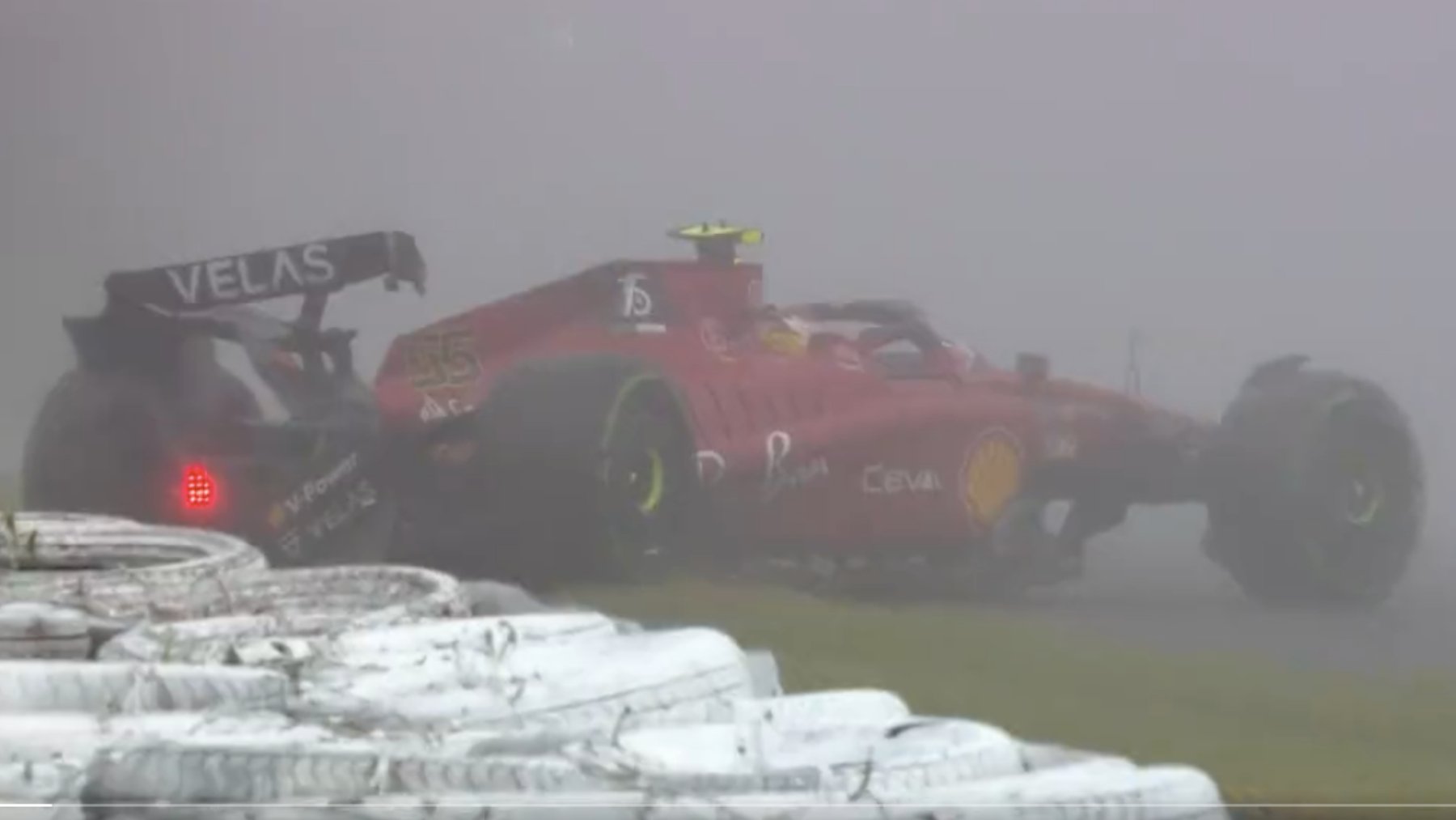 El Ferrari de Sainz accidentado en Suzuka