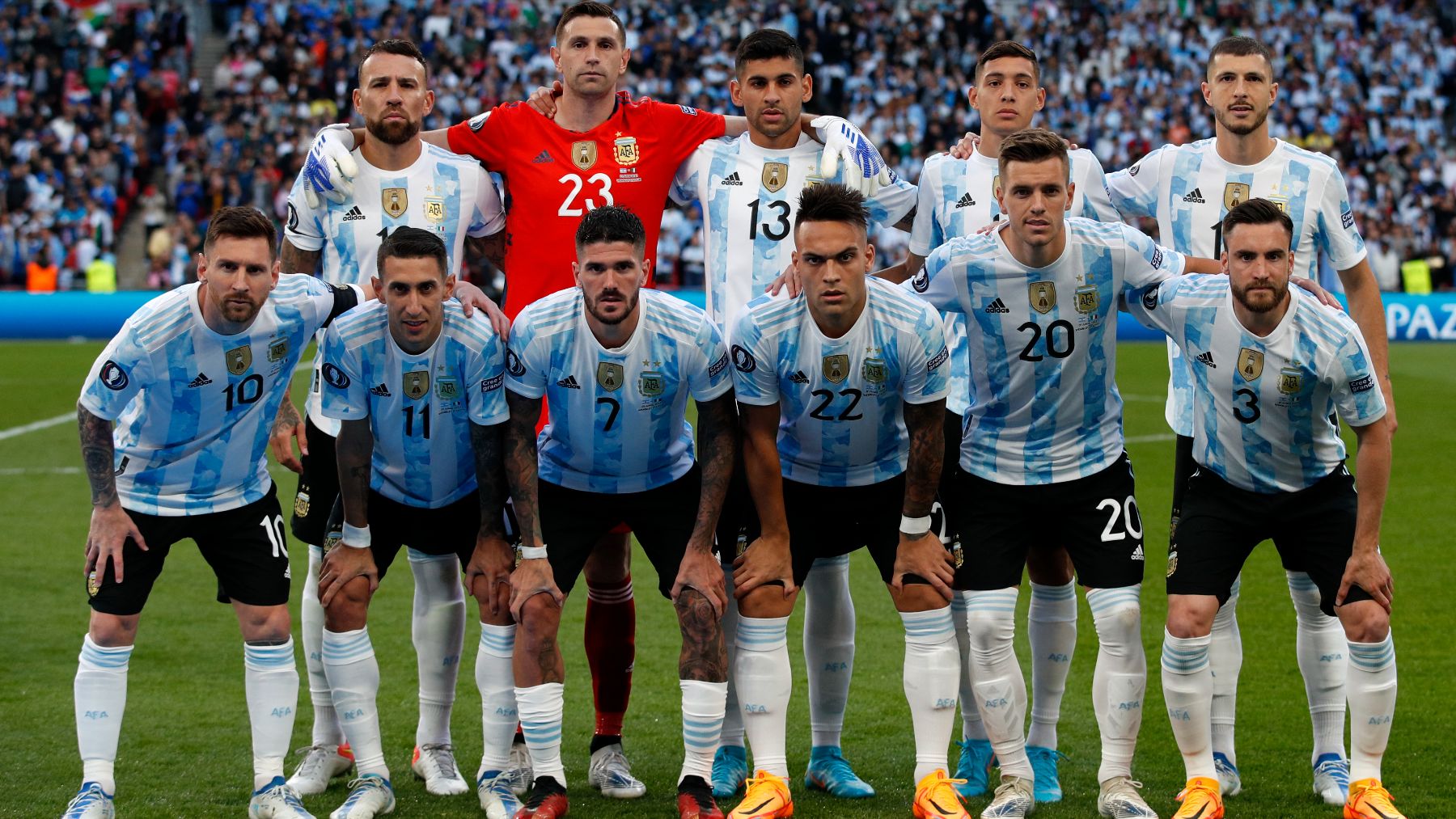 La selección de Argentina antes de jugar un partido. (AFP)