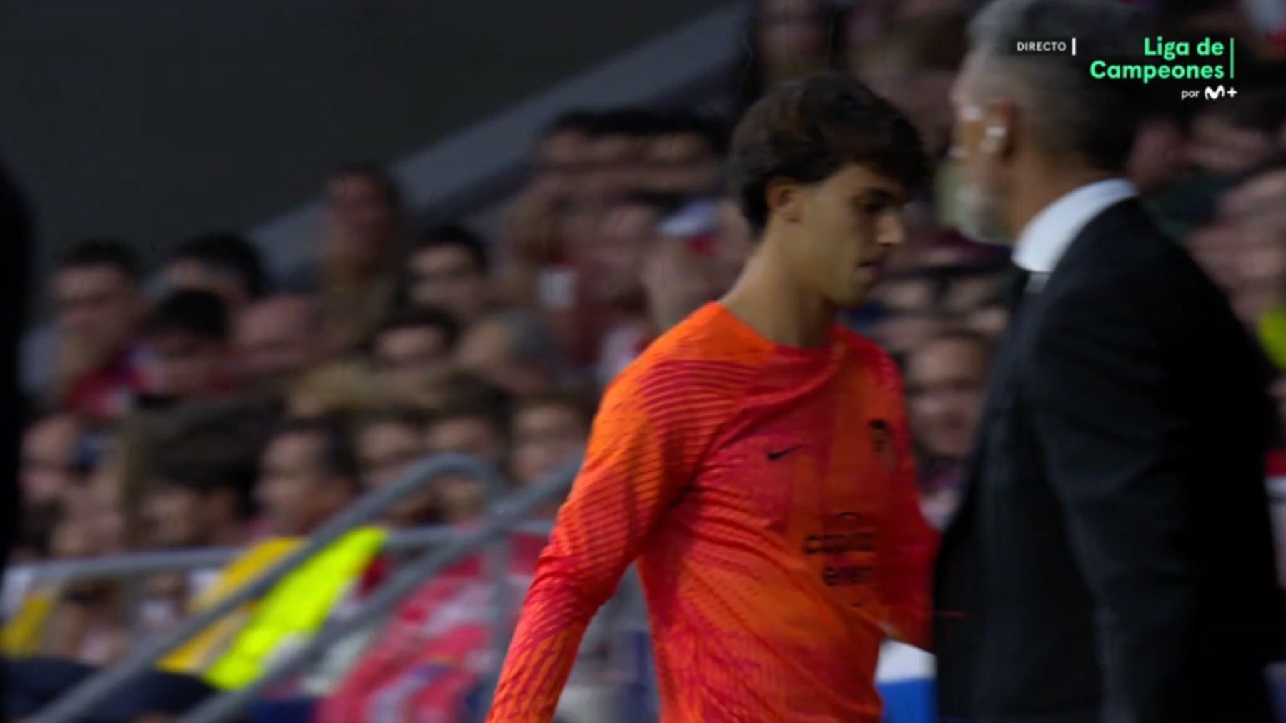 Joao Félix, enfadado tras no tener ningún minuto ante el Brujas.