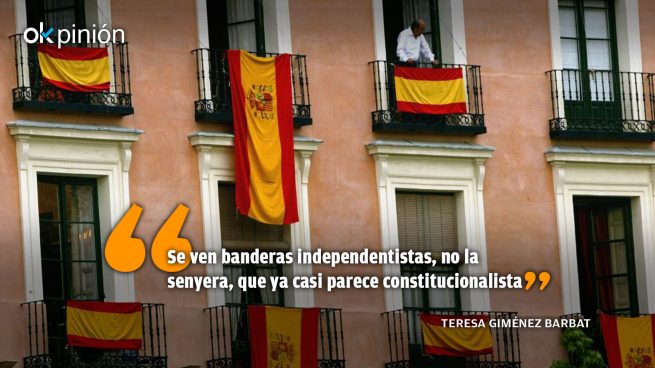12 de octubre: cuelgo la bandera española en la ventana