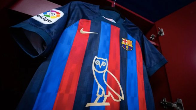 El Barcelona convierte su camiseta para el Clásico en un póster musical