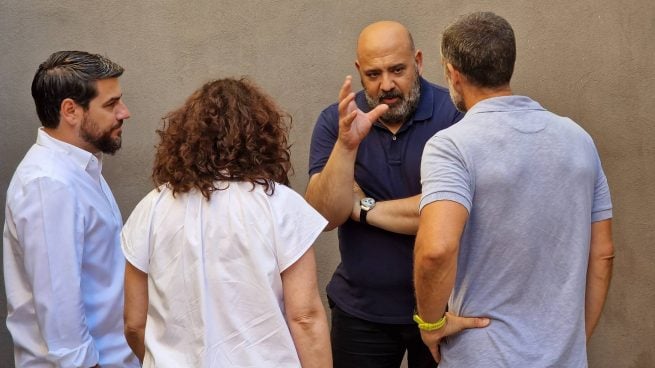 Jaime Martínez con miembros de su equipo.