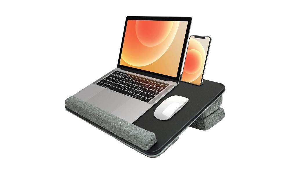 Estas son las mesas plegables para colocar el ordenador portátil que harán  más fácil el teletrabajo