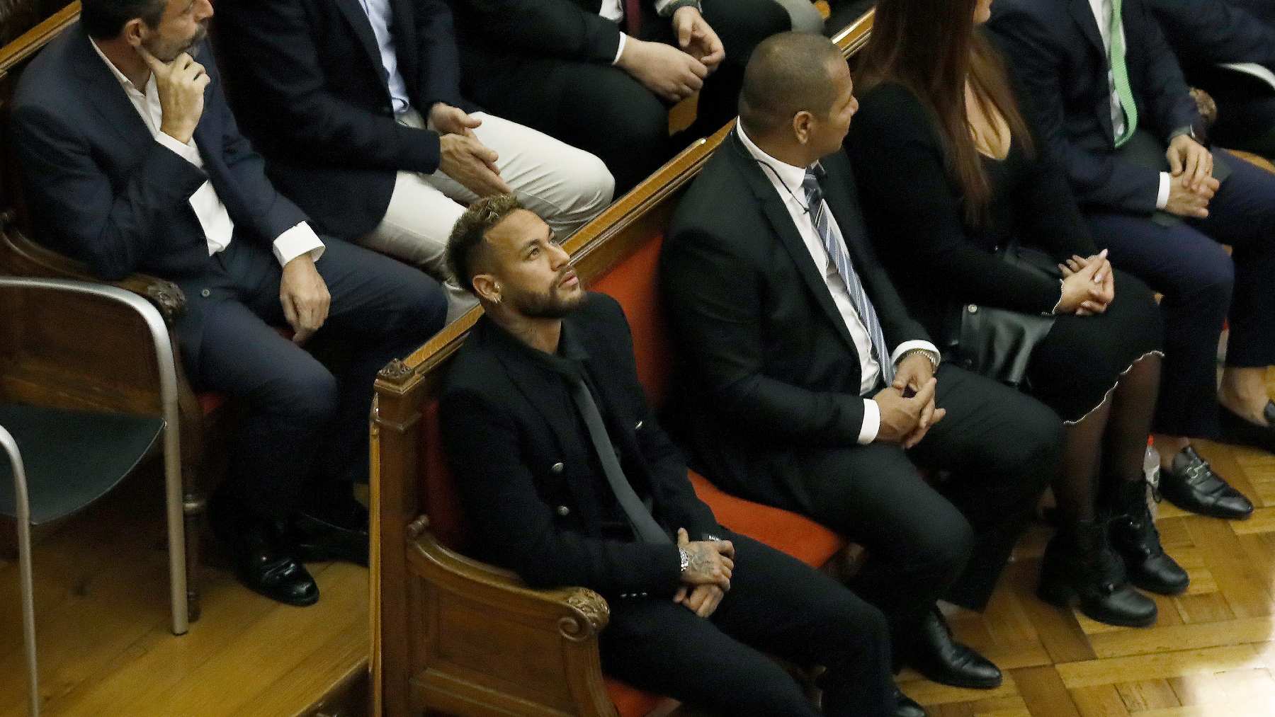 Neymar, en la Audiencia de Barcelona. (EFE)